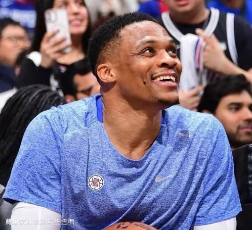 威少复出首战，魔术状态火爆，逆转取胜成为焦点！